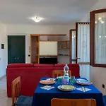 Apartment Lovely In